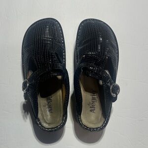 Alegria Black snakeskin Glossy Mary Jane slip on clogs w adjustable side strap